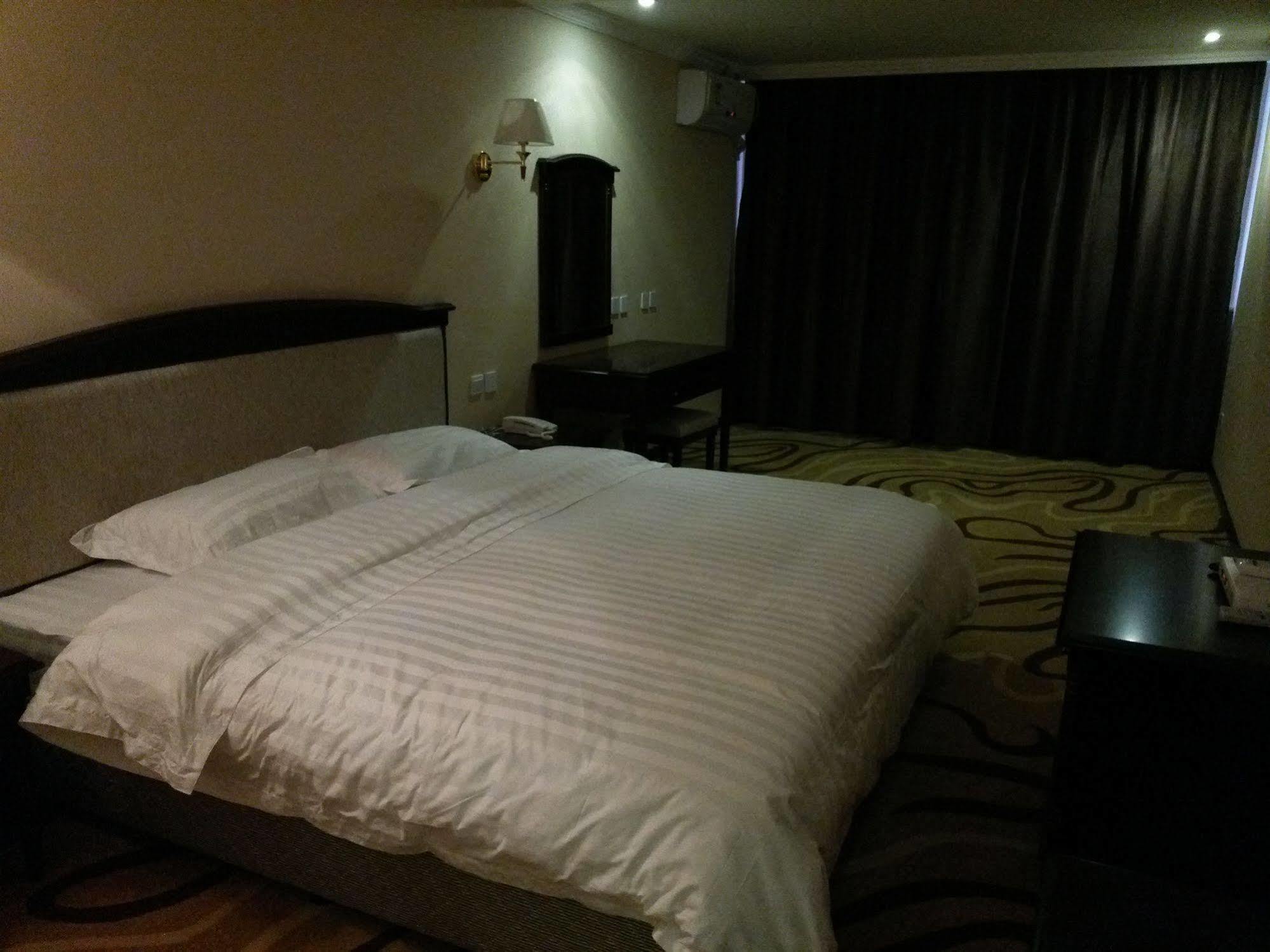 Chengdu Airport Ruijia Hotel Ngoại thất bức ảnh